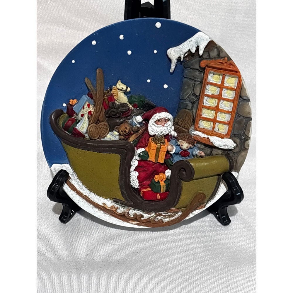 Vintage 1997 A Christmas Remembered 3D Santa Sleigh Collector Plate 5" Sleigh